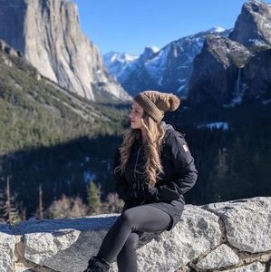 Meet your Posher, Nadia